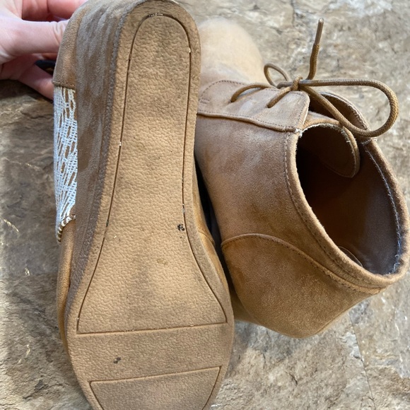 Heeled boots - Picture 3 of 4